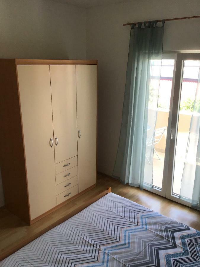 Paras Zečevo المظهر الخارجي الصورة